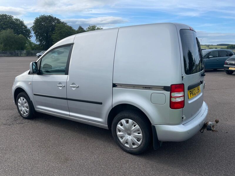 VOLKSWAGEN CADDY