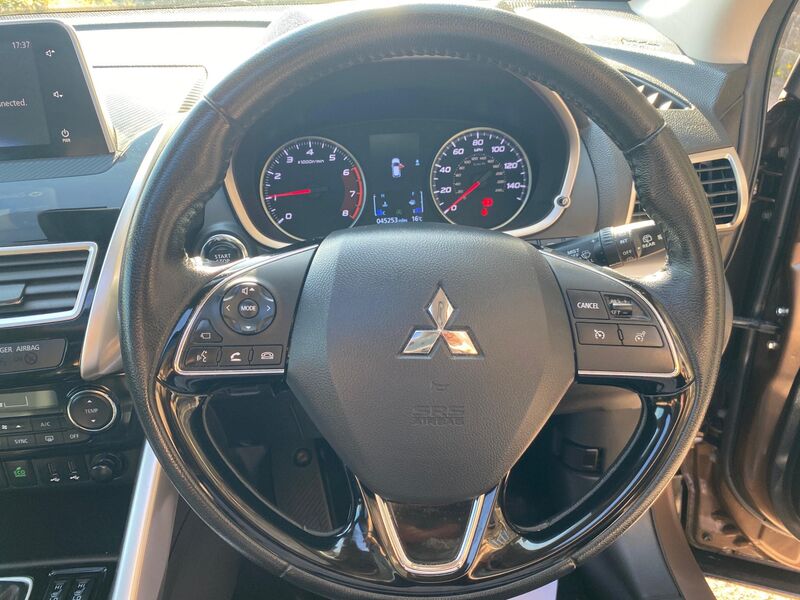 MITSUBISHI ECLIPSE CROSS
