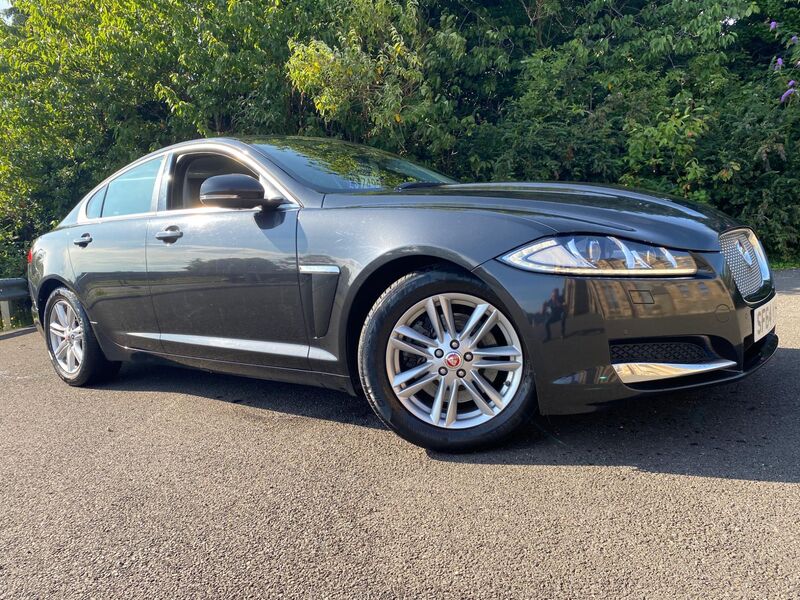 JAGUAR XF