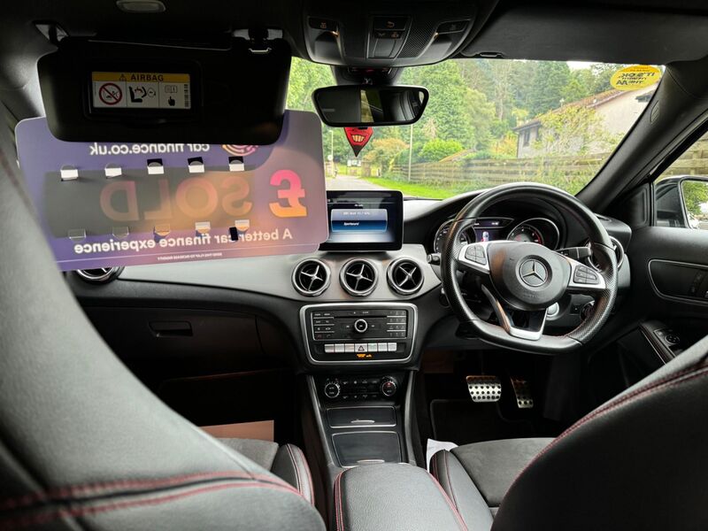 MERCEDES-BENZ GLA CLASS