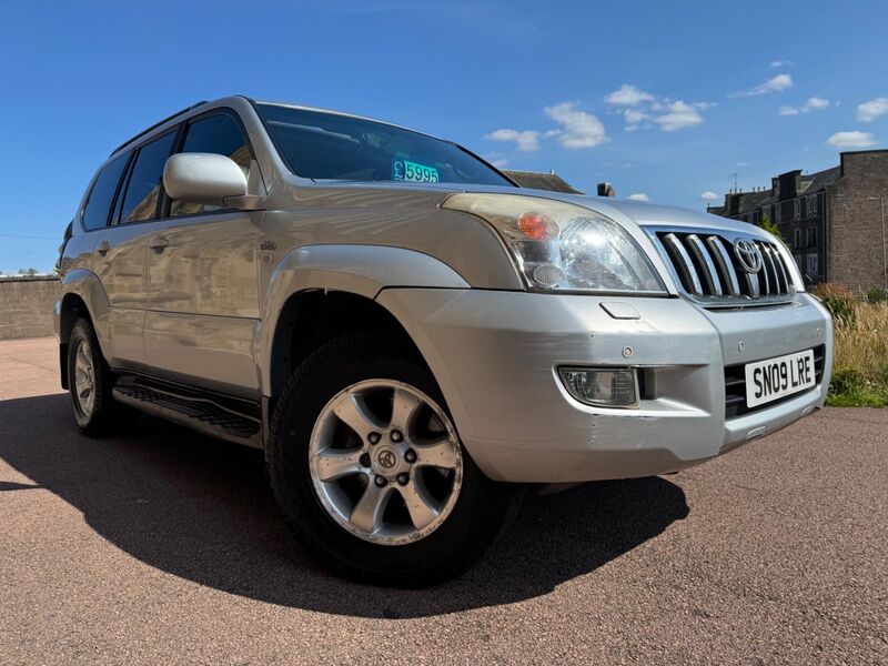 TOYOTA LAND CRUISER