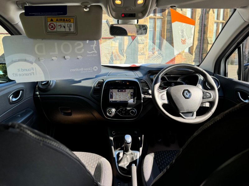RENAULT CAPTUR