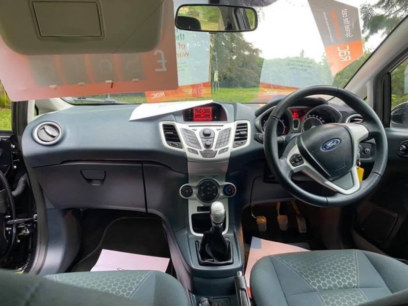 FORD FIESTA