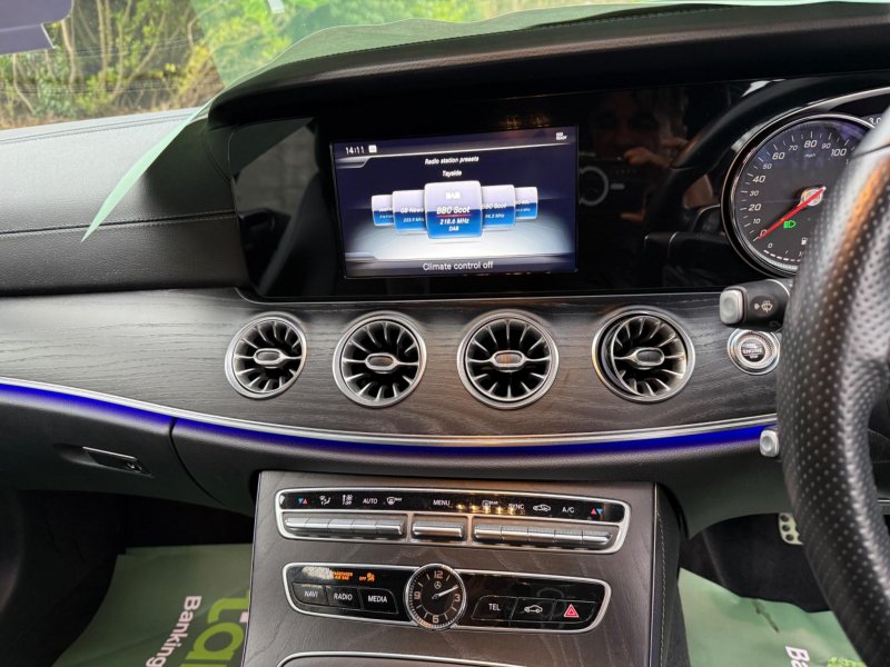 MERCEDES-BENZ E CLASS