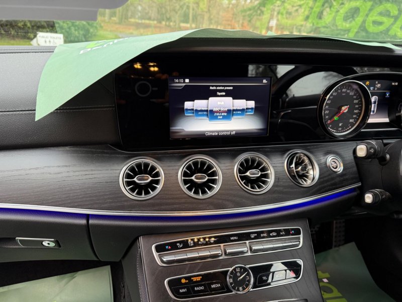 MERCEDES-BENZ E CLASS