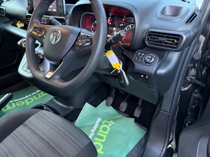 VAUXHALL COMBO LIFE