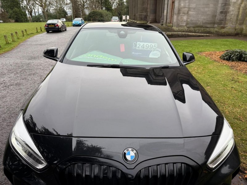 BMW 1 SERIES