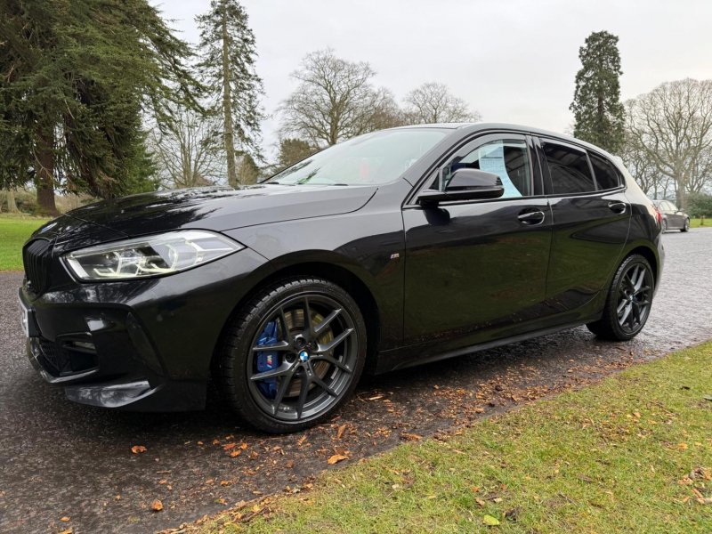 BMW 1 SERIES