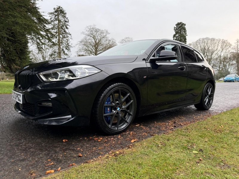 BMW 1 SERIES
