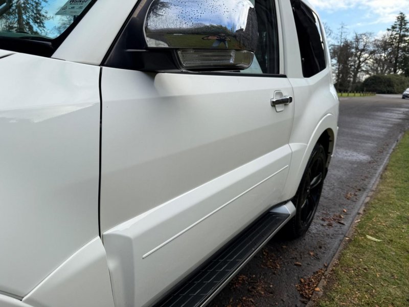 MITSUBISHI SHOGUN