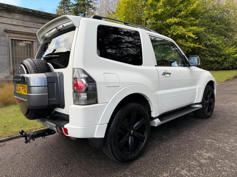 MITSUBISHI SHOGUN