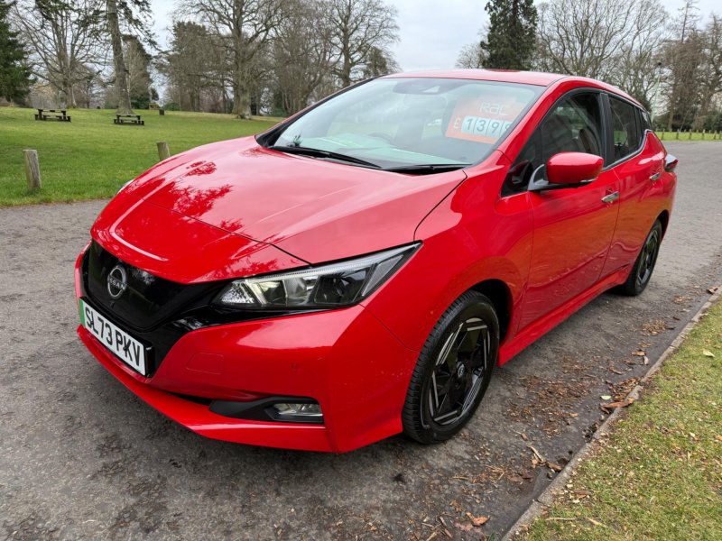 NISSAN LEAF