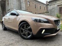 VOLVO V40 CROSS COUNTRY