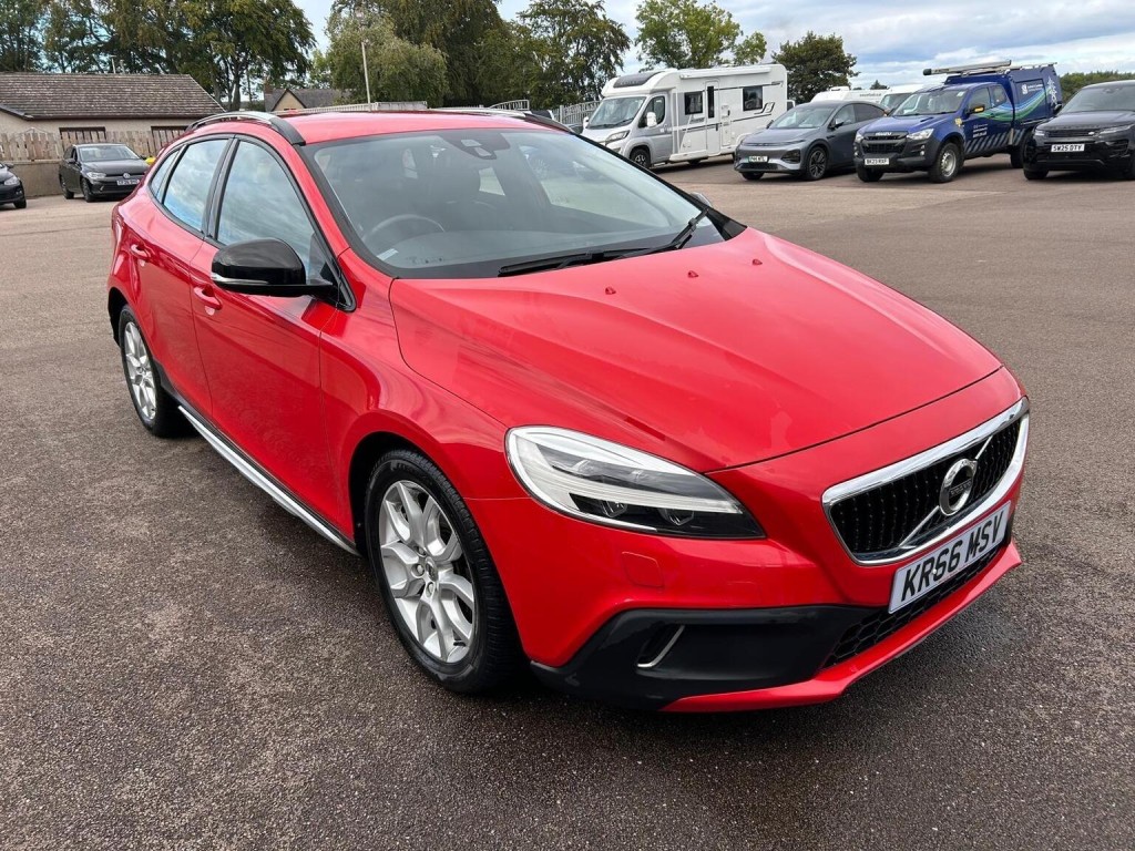 2016 Volvo V40 CROSS Country